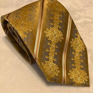 Barcelona cravatte the gold striped tie